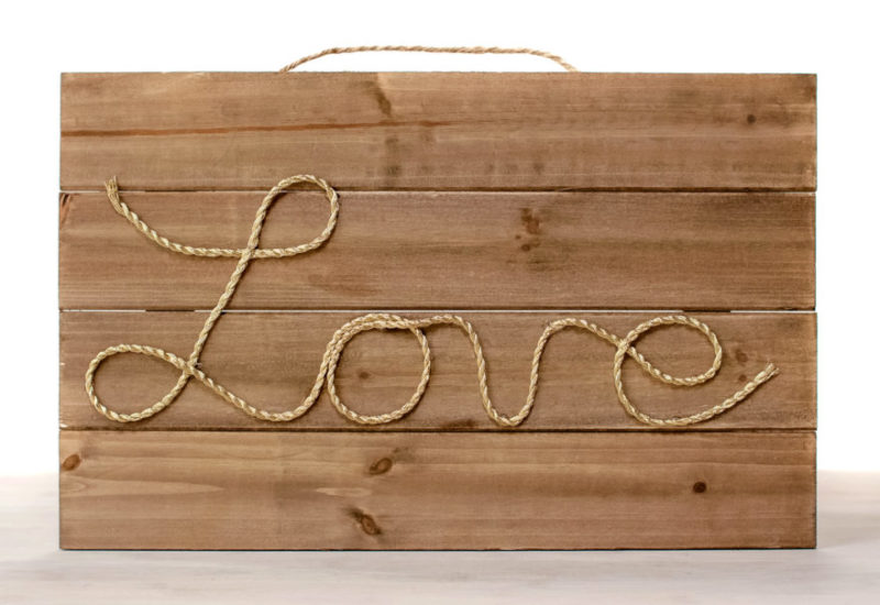 “Love” Rope Sign Décor