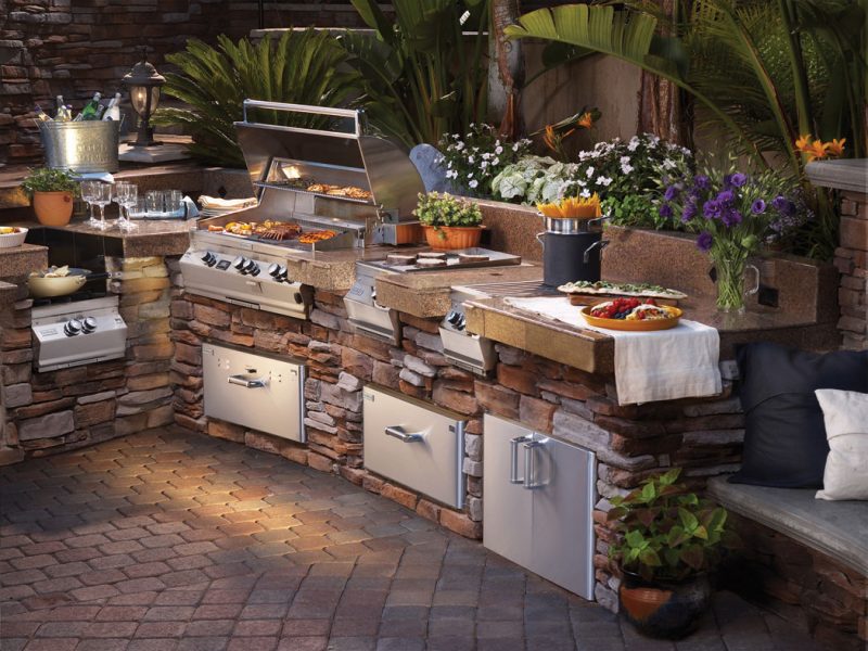 15 Functional and Durable Outdoor Kitchen Ideas for Your Backyard