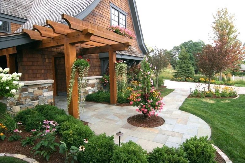 Artistic Evergreen Entryway Landscaping