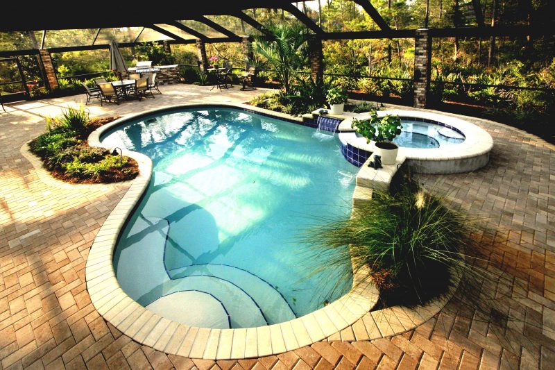 simple backyard pool